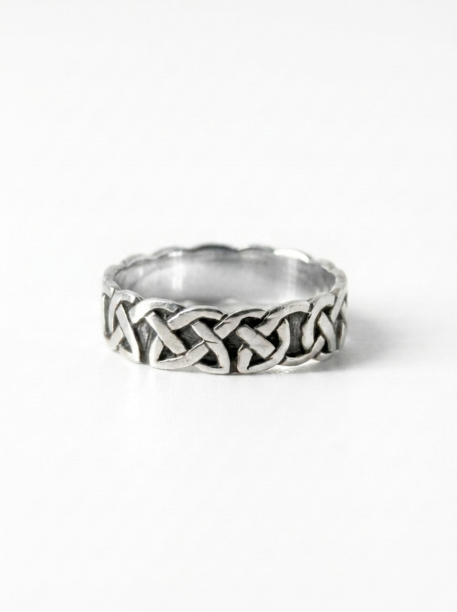 Interlace Oxidized Band Ring